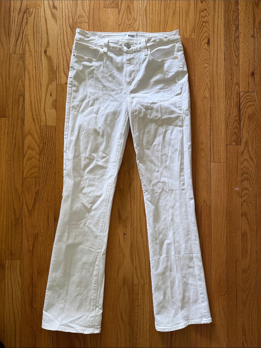 PAIGE 29 High Rose Manhattan White Flared Denim Jeans 15.5”x10”32” great cond